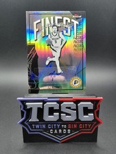 2025-26 Topps Finest - Autographs T.J. McConnell #FAU-TM Refractor (AU)
