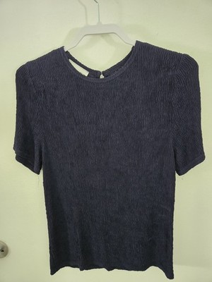 Gloria Lance Navy BLUE SHORT SLEEVE TOP,with Button Tab In Back. Size M.