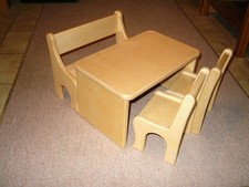 Puppenmöbel Sitzgruppe NEU 4-teilig Puppenstuhl Puppenbank Puppentisch Holz 