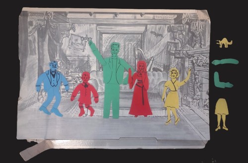 RARE VINTAGE 1964 THE MUNSTERS COLORFORMS CARTOON KIT - board and parts