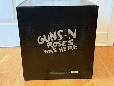 超レア:コレクターアイテムGuns N' Roses BOX Watch 18-Minute Guns N' Roses Box Set Opening Video