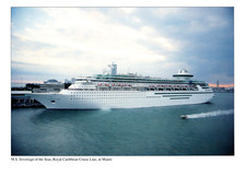 M.S. Sovereign Sky of the Seas Royal Caribbean Ship Calendario Topper 8 pulgadas x 11 pulgadas