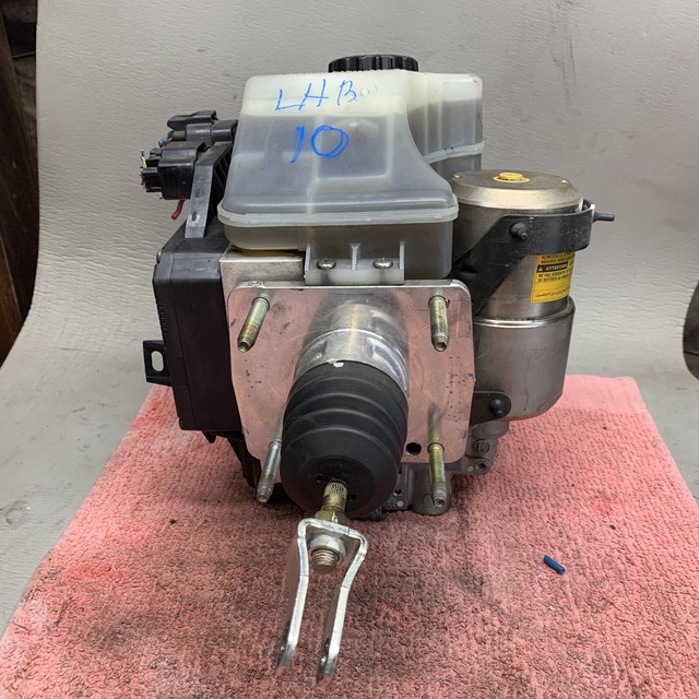 ABS Brake Booster Pump Module Accumulator Assembly Fits 9805 Lexus