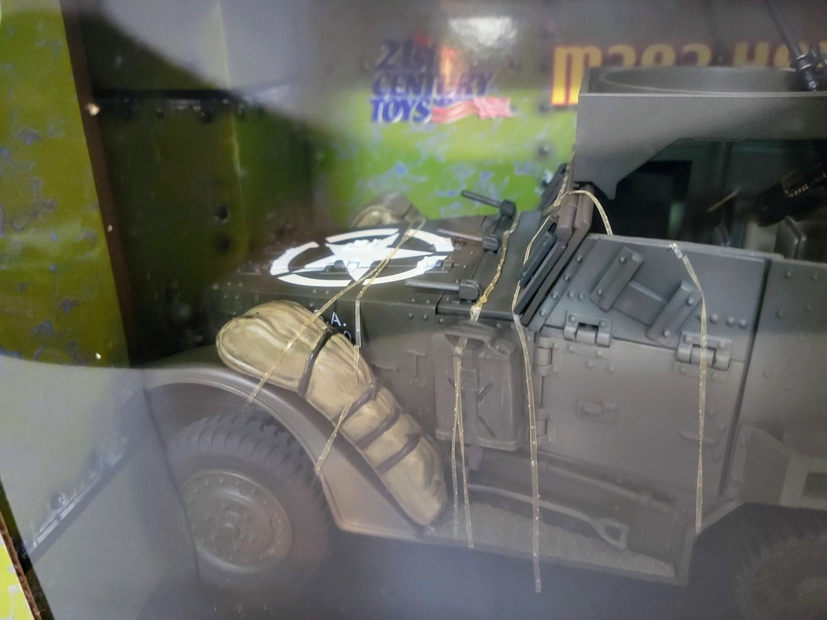 その他 21st CENTURY TOYS M3A3 HALFTRACK 1:18 s-l400.jpg
