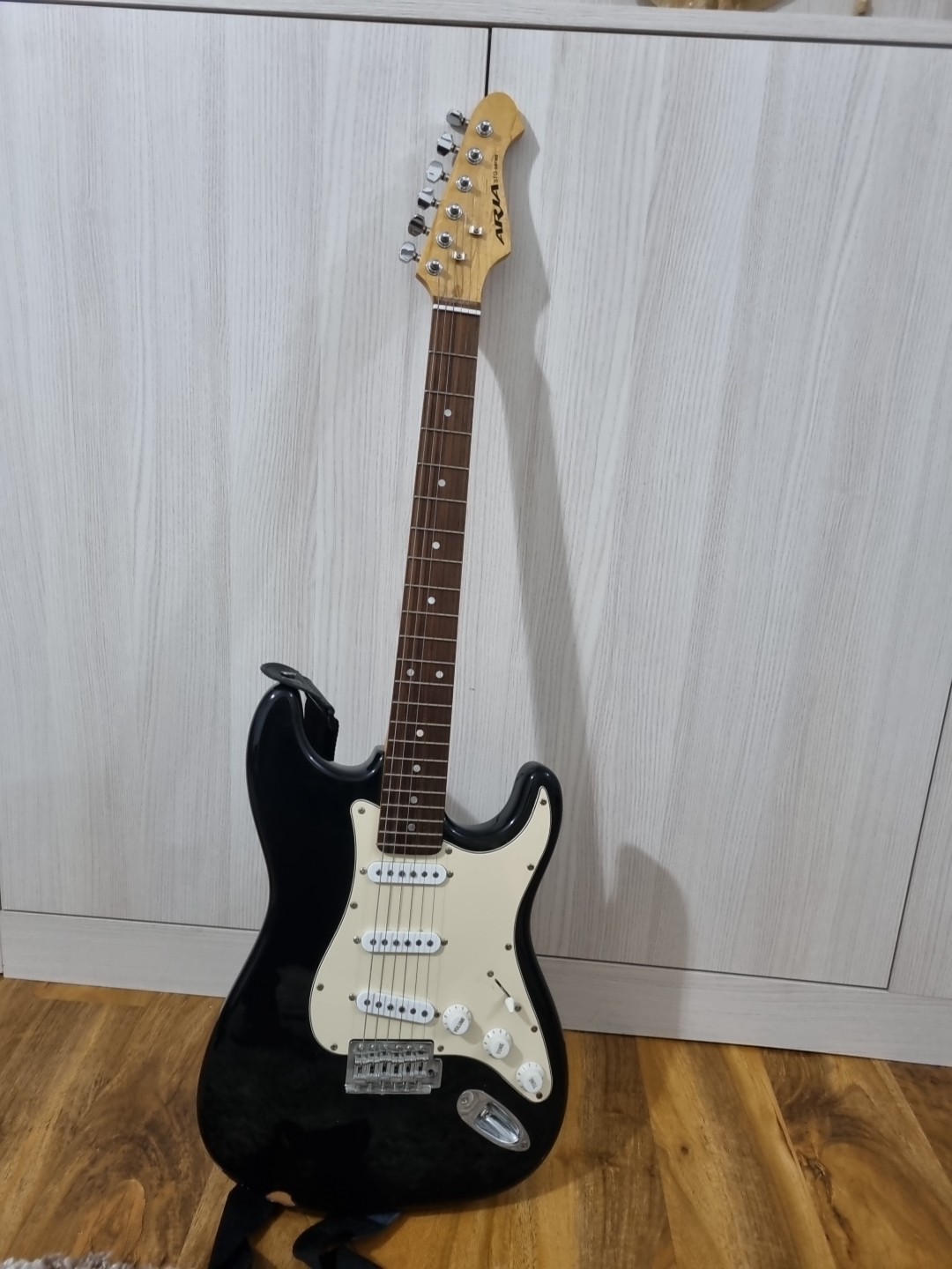 Aria Stg Series Custom strat Style rock electric guitar