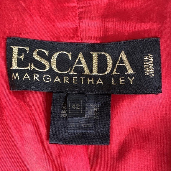 Vintage Escada Laser Optic Patterned Mattelasse O… - image 6