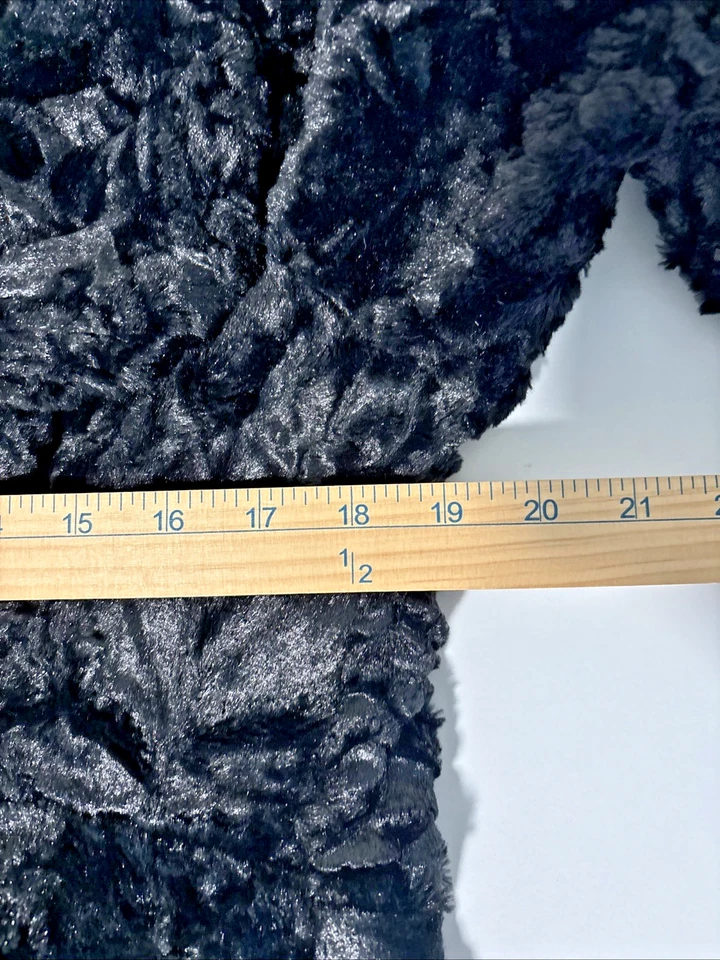 Abrigo Plumero Anthropologie Hazel Haze Negro Terciopelo Triturado Longline Talla Grande Lujo Foto 4 de 4