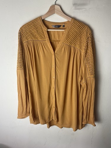 Isle Blouse Yellow Size 20 Crochet Floaty Button Up Boho Bohemian Shirt
