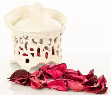 Morena Design Scatola pout pourri  traforata in porcellana Misure: D 11x H 11 cm