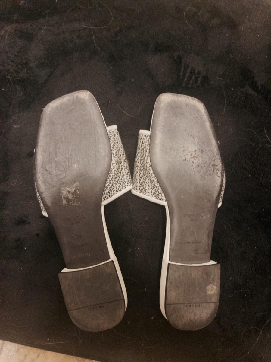 Prada slides サンダル 39 Prada Leather Double-Grip Slide Sandals | Neiman Marcus
