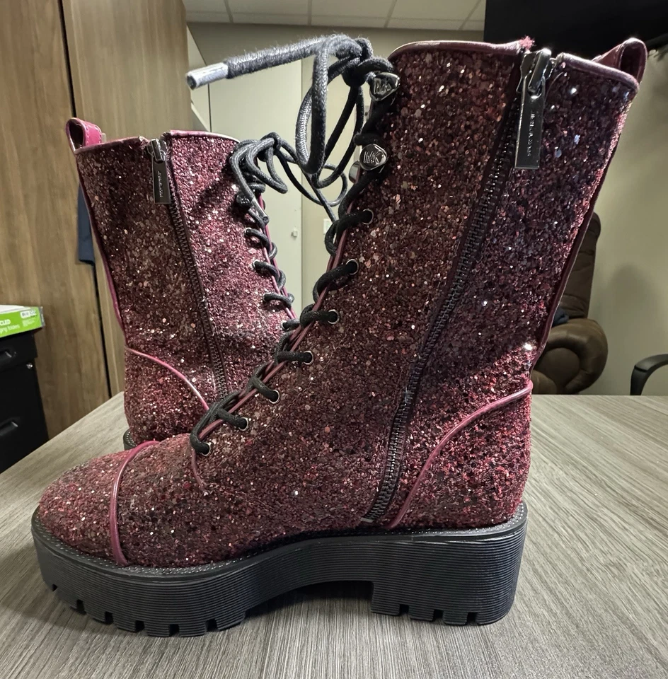 BOTAS DE COMBATE GRUESAS PARA MUJER MICHAEL KORS BRYCE SUELA CON ASA COLOR BAYA OSCURA TALLA 8M Foto 3 de 4