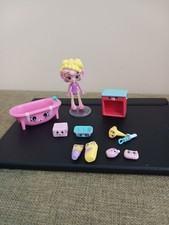 Shopkins Happy Places Bathing Bunny Playset with Doll and Accessories