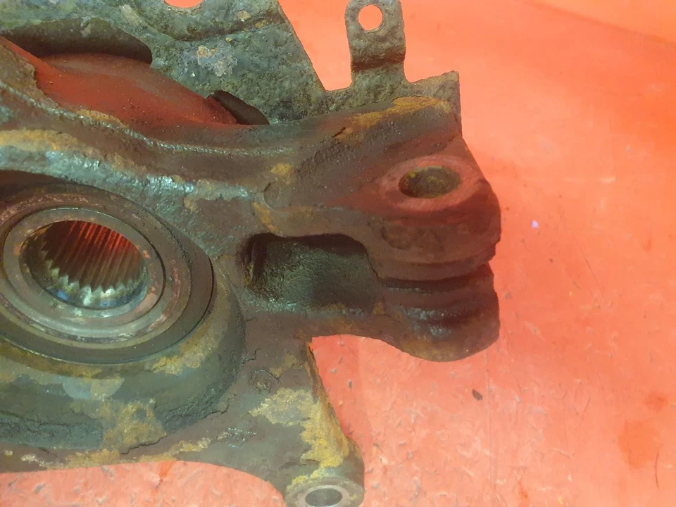 BUJE RENAULT CAPTUR DELANTERO LADO DEL CONDUCTOR OFFSIDE DERECHO 2014 1,5 L DIÉSEL Foto 4 de 4