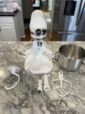 KitchenAid K5SS White Heavy Duty Series 5qt Lift Stand Mixer W Bowl Attachments