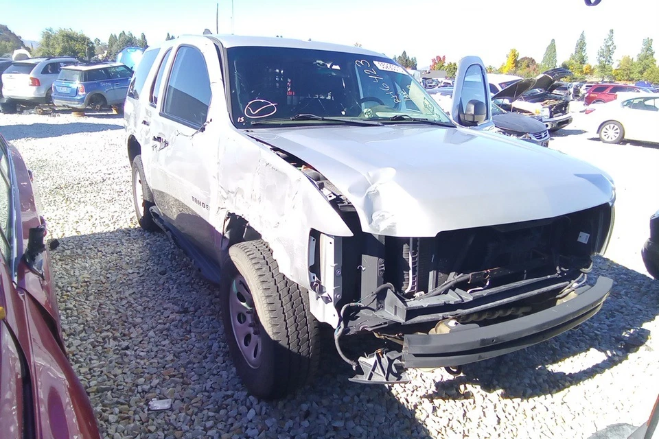 Chevrolet Tahoe 2012 transmisión automática fabricante de equipos originales 91 k millas (LKQ ~ 438559162) Foto 2 de 4