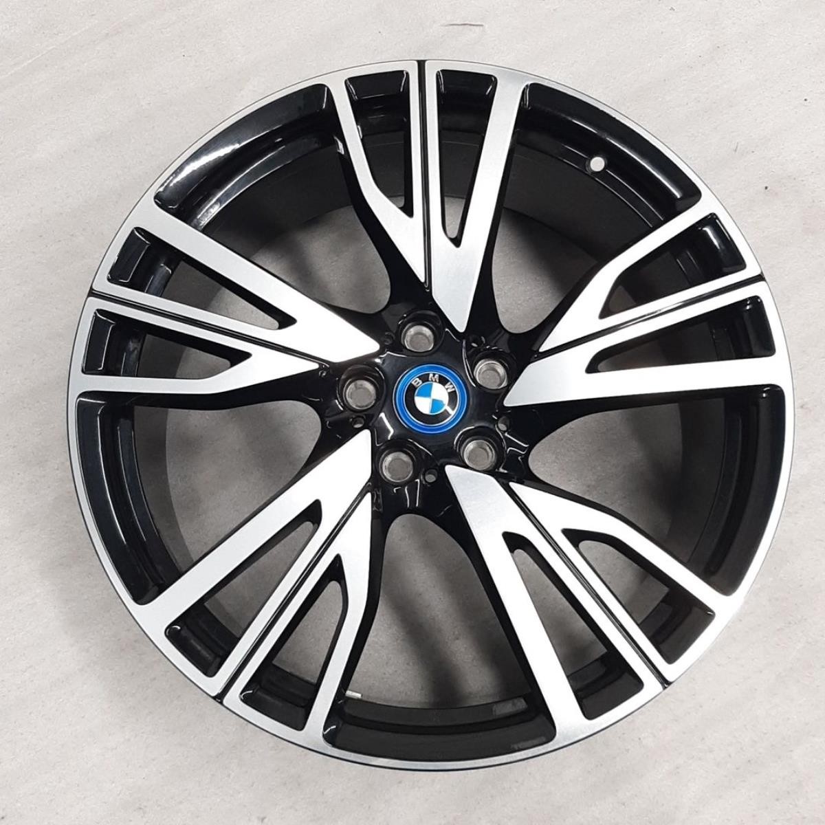 (1) Wheel Rim For Bmw I8 Like New OEM A Grade Machined Black Left