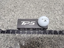 TaylorMade TP5 Golf Ball Sleeve 3 Balls, White Skull & Crossbones 