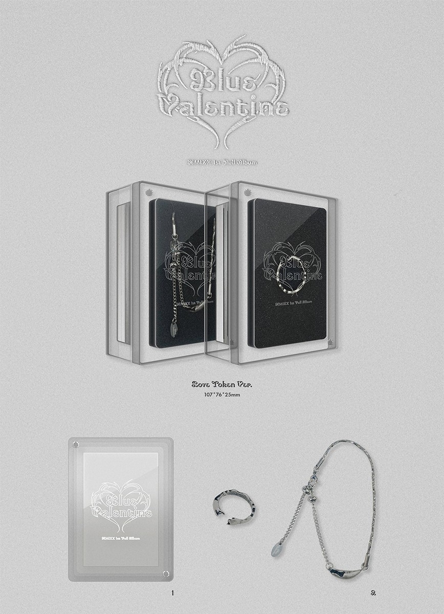 NMIXX [BLUE VALENTINE] 1st Album LOVE TOKEN Ver./QR+Accessory+Book
