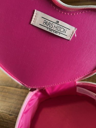 Rosa SILBER PARIS HILTON SCHMINKKOFFER HERZFORM NEU OHNE ETIKETT SOOO NIEDLICH - Bild 9 von 11