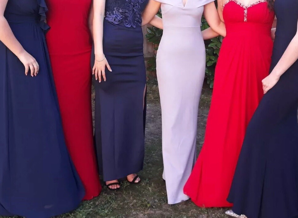 crystal breeze prom dresses Crystal breeze branded prom dress original size was