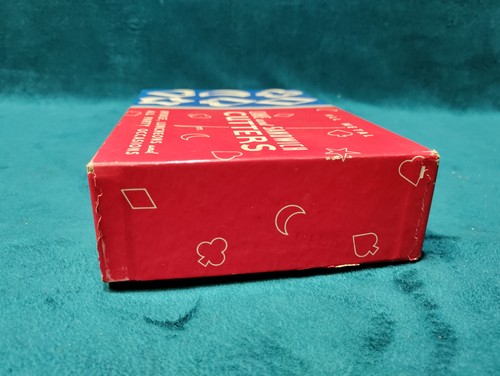 Tagliatorte e panini vintage tutto metallo 6 modelli poker bridge con scatola - Foto 9 di 10