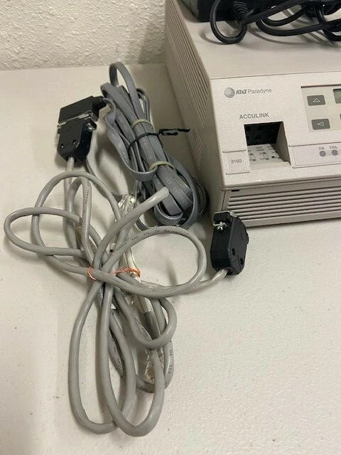 Refurbished AT&T/Paradyne 3160-A2-210 2-Port Modem - Image 3 of 4