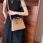 Foto 9 di 11