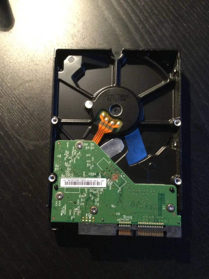 Western Digital 250 GB SATA-Festplatte WD2500AAJS; intern, 3,5 '' - Bild 2 von 2