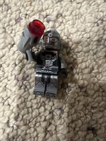 LEGO DC Comics Super Heroes: Darkseid Invasion (76028) 4 MINIFIGURES, 95% BUILD