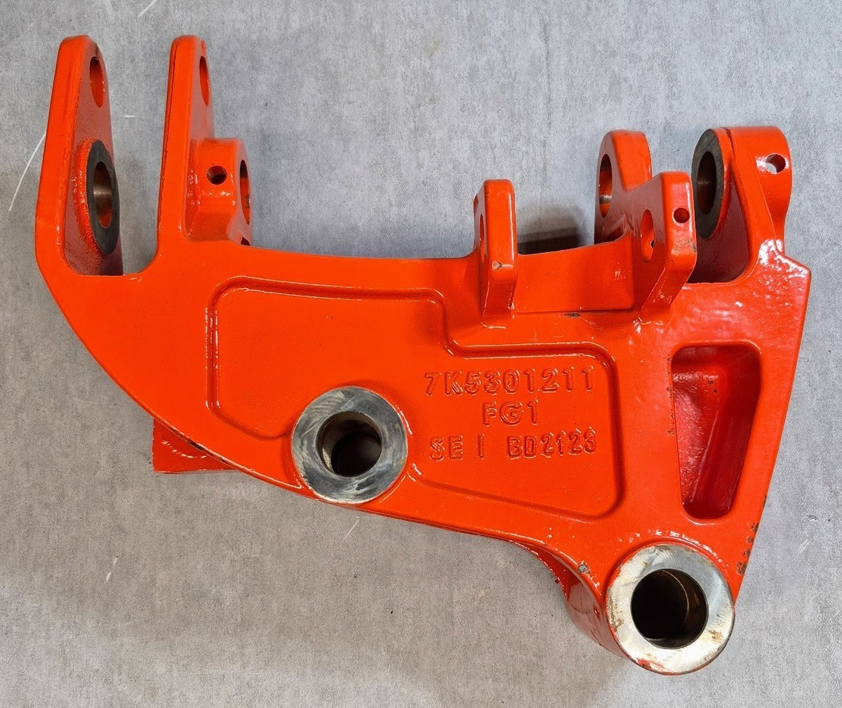 クボタ DREAM21 7530DT Kubota FRAME, SWING BT603 BT602 BT601 Backhoe BX23S OEM Part 7K530