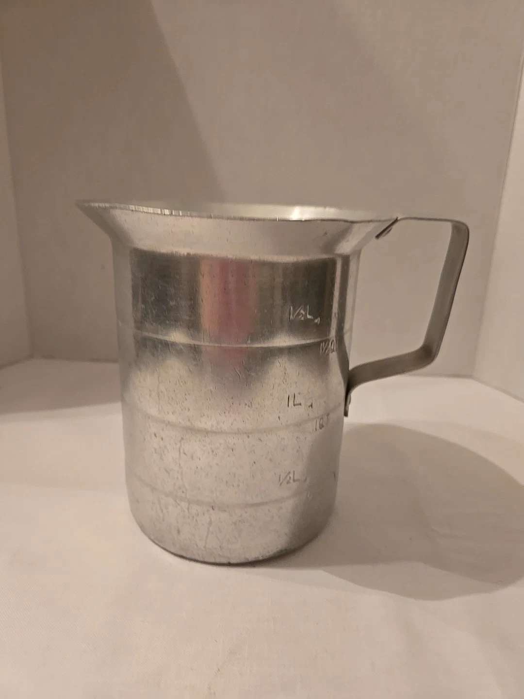 Vintage Halcoware Aluminum 2 Qt Measuring Cup W Handle Rare