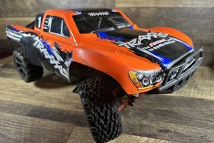Traxxas slash 4x4 vxl roller slider w/servo & Aluminum A-arms! Easy Project!