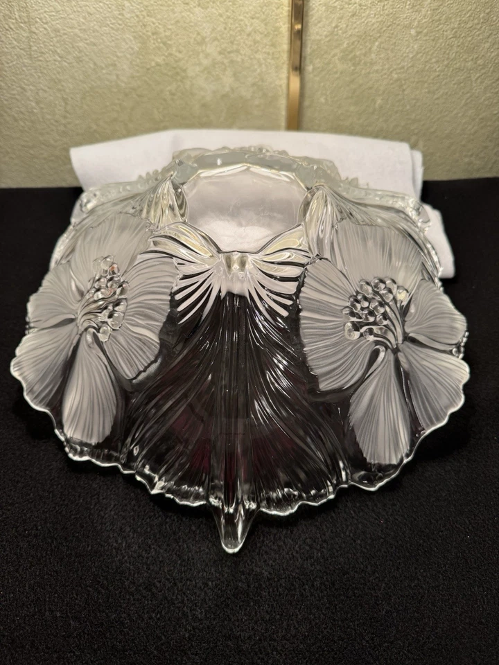 Prato de servir Mikasa cristal hibisco geada padrão grande 15" peça central tigela - Imagem 3 de 4