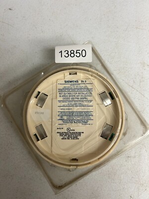 Siemens DI-3 Smoke and Fire Detector 5.8V Max Temperature Range 32F-100F