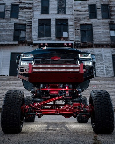 2002 Chevrolet Silverado 2500 CUMMINS 12v Turbo 5-spd Custom Lifted SHOW TRUCK - Picture 5 of 24