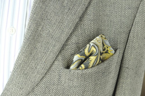 Lord R Colton Masterworks Bombay Onyx & Gold Floral Silk Pocket Square - $75 New - Picture 3 of 3