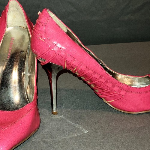 Vintage Delicious Hot Pink Stilettos Size 9 Metallic Heel Pointed Toe - Picture 2 of 10