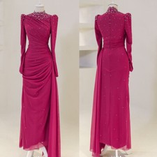 Elegant Muslim Wedding Dress High Neck Long Sleeves Applique Beaded Bridal Gowns