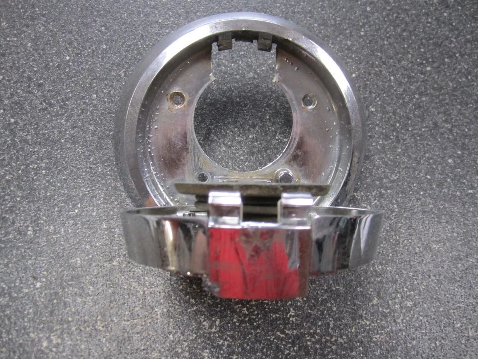 Ford Mustang GT 1968-1969 Pop tapa de gasolina abierta cubierta muy rara C9ZA-9A112-A - una/1 Foto 3 de 4