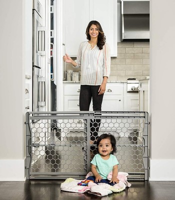 Easy Fit Plastic Adjustable Extra Wide Baby Gate, 1 Count (Pack of 1)