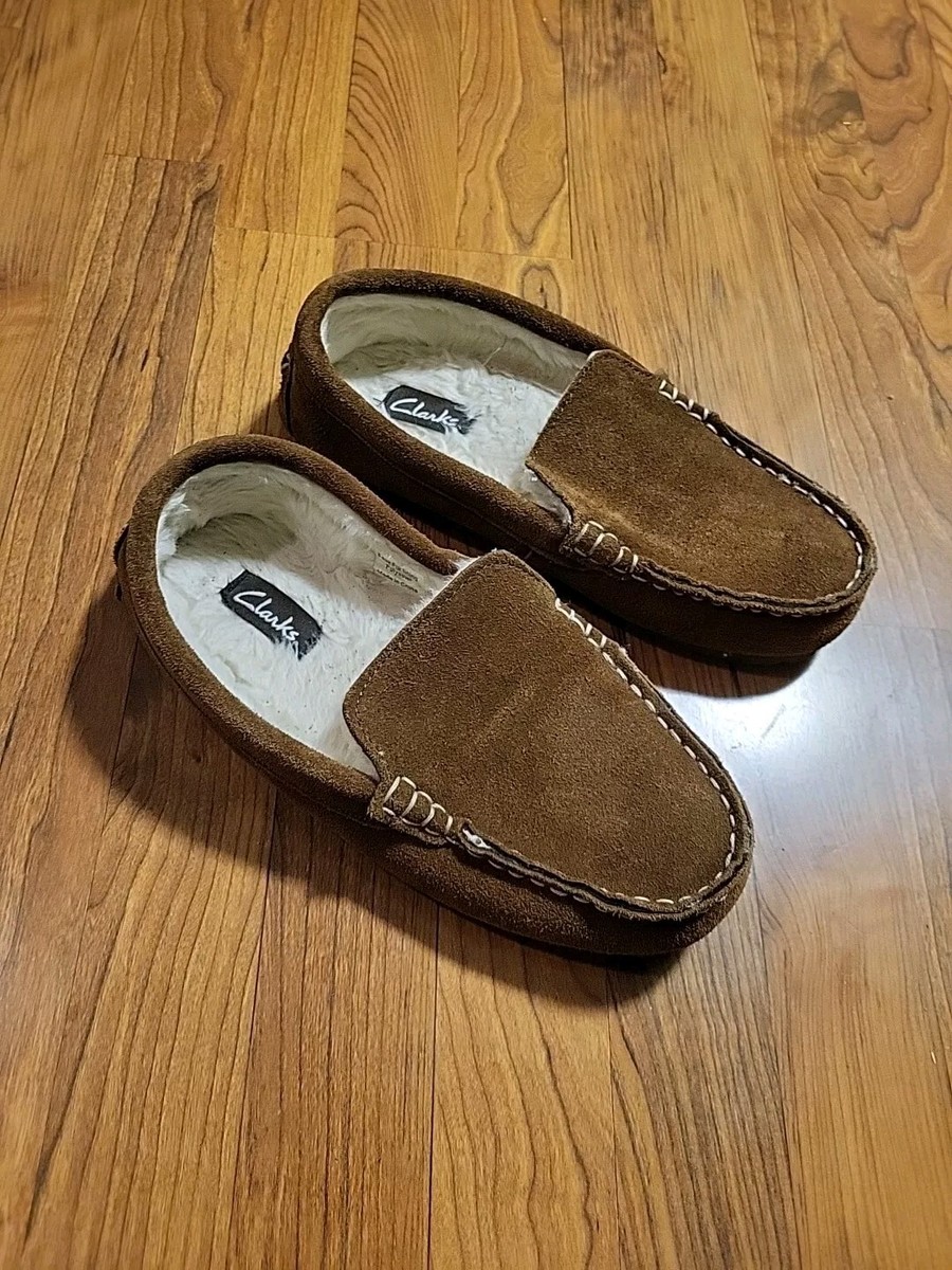 Clarks Moccasins Faux Fur Lining Sz 10 Slippers Brown Suede  display picture 2