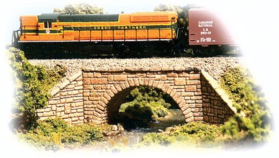 Monroe Models N Stone Arch Bridge 9001