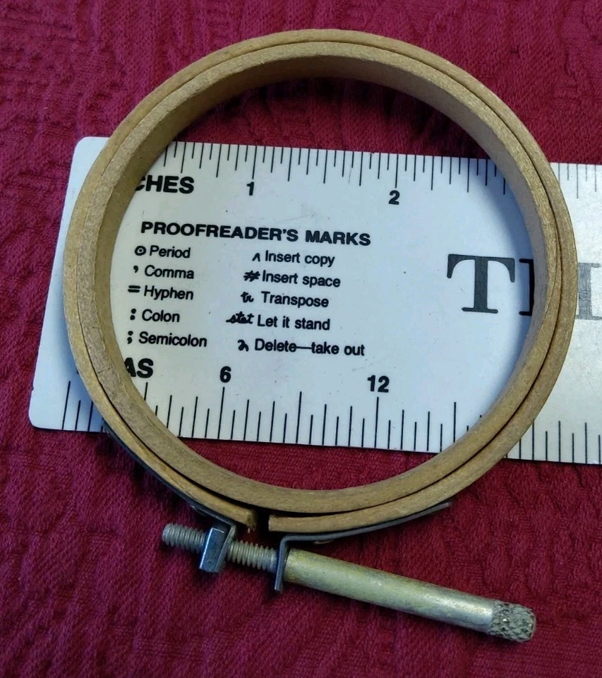 Vintage 3" Un-Branded  Wood Embroidery Hoop USA Screw Tension - Image 4 of 4