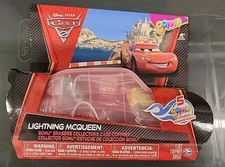 Disney Pixar Cars 2 Gomu 5 Erasers w/ Case 2011 Lightning McQueen Toys R Us