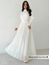 Elegant ladies' maxi dress with stand-up collar in white