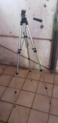 Leichtes Foto/Kamera Stativ aus Alu gebraucht 105-135cm hoch