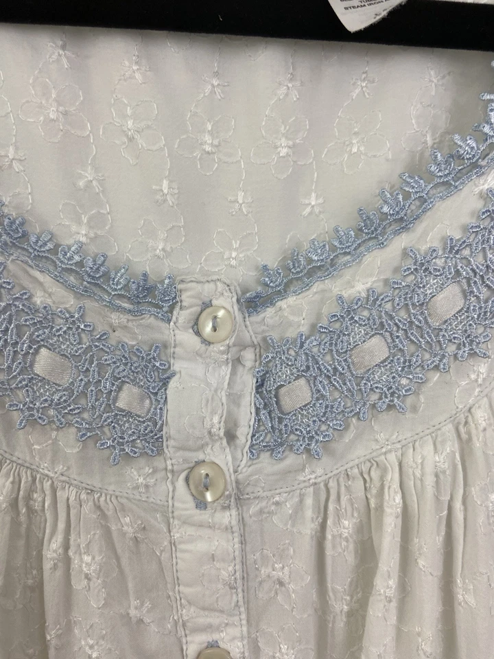 Camisola Adonna L branca Cottagecore pradaria bordada eduardiana TRAD modesta - Imagem 3 de 4