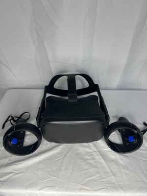 Oculus QUest VR Headset & Controllers Black AS-IS Parts/Repair