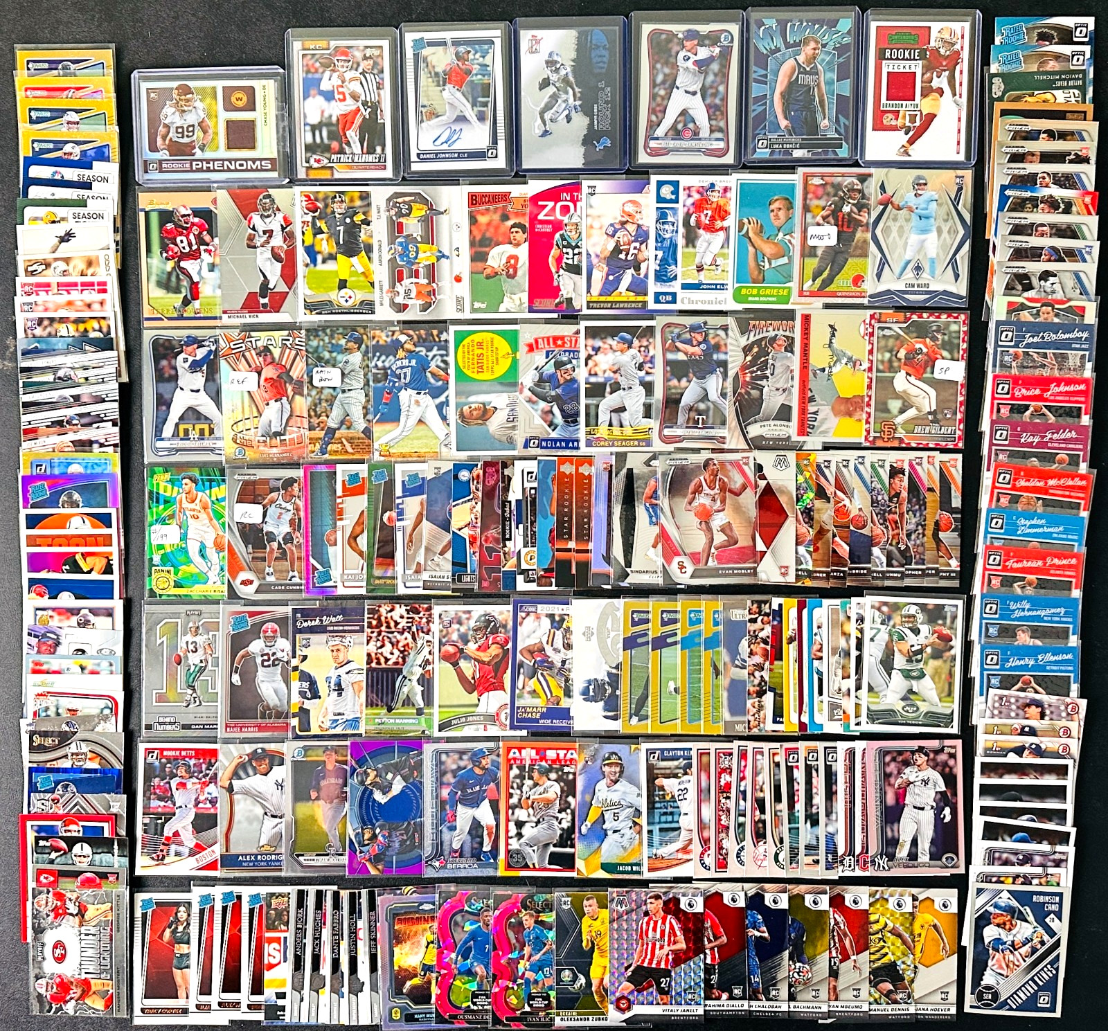 HUGE Sports CARD LOT! Jersey AUTO RC SP PRIZM Pete Crow-Armstrong, Mahomes, Luka