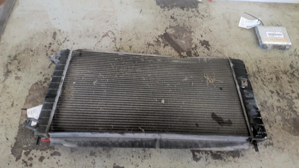 Radiator Fits 04-06 MALIBU 713751 - Изображение 2 из 4